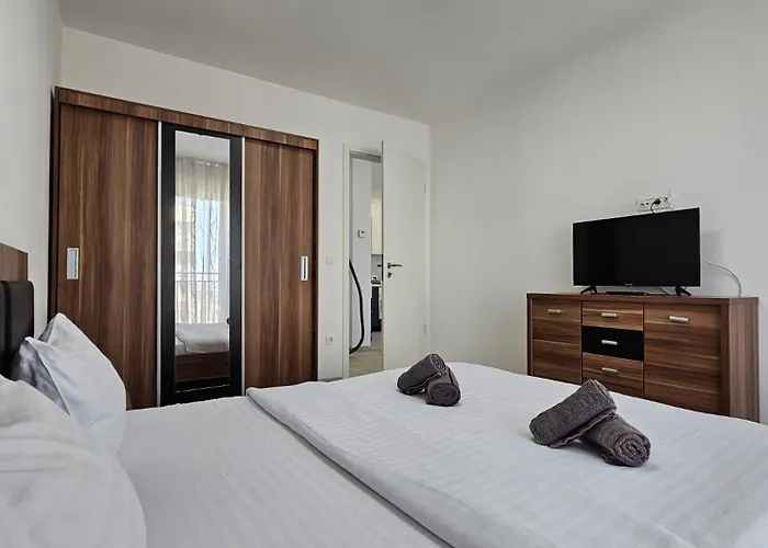 Coresi Mall Luxury